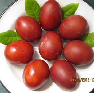Greek Easter eggs dyed naturally with onion skins