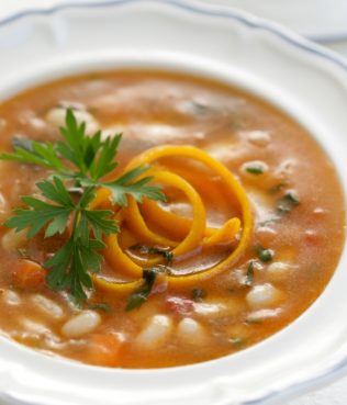 Cretan Bean Soup with Orange Zest / Haniotiki Fasolada