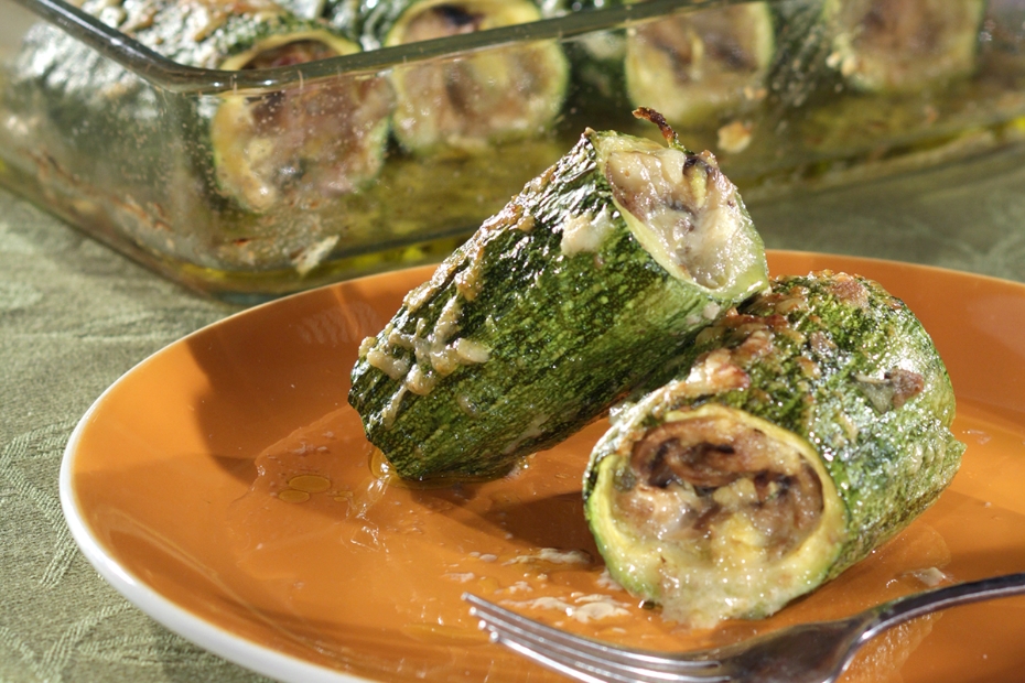 Mushroom Stuffed Zucchini