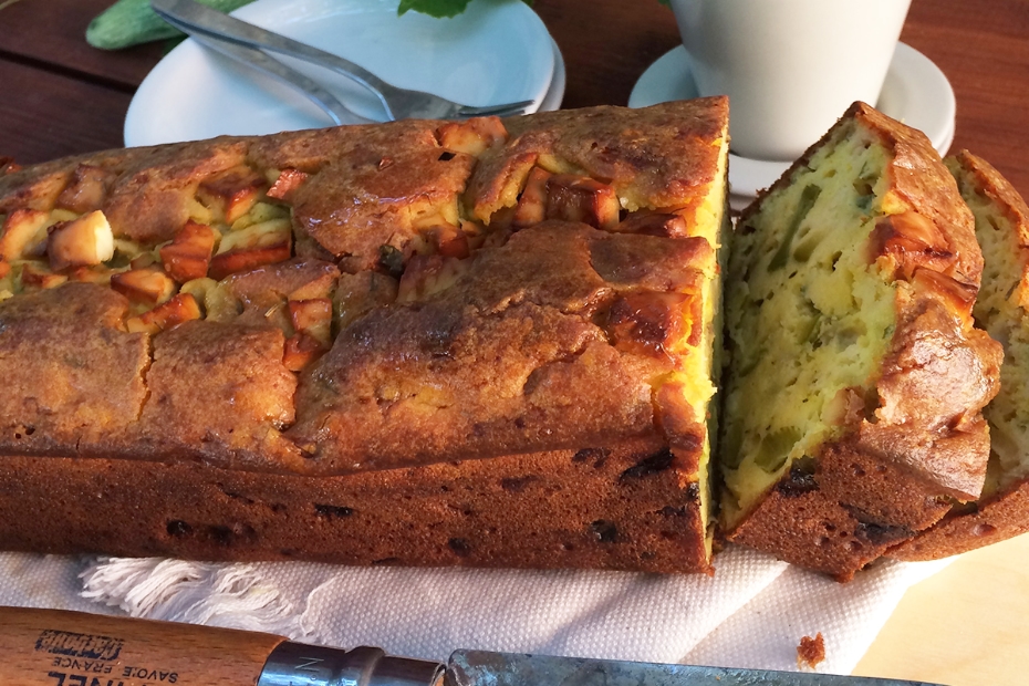 Zucchini Feta Bread with Fennel, Mint and Turmeric