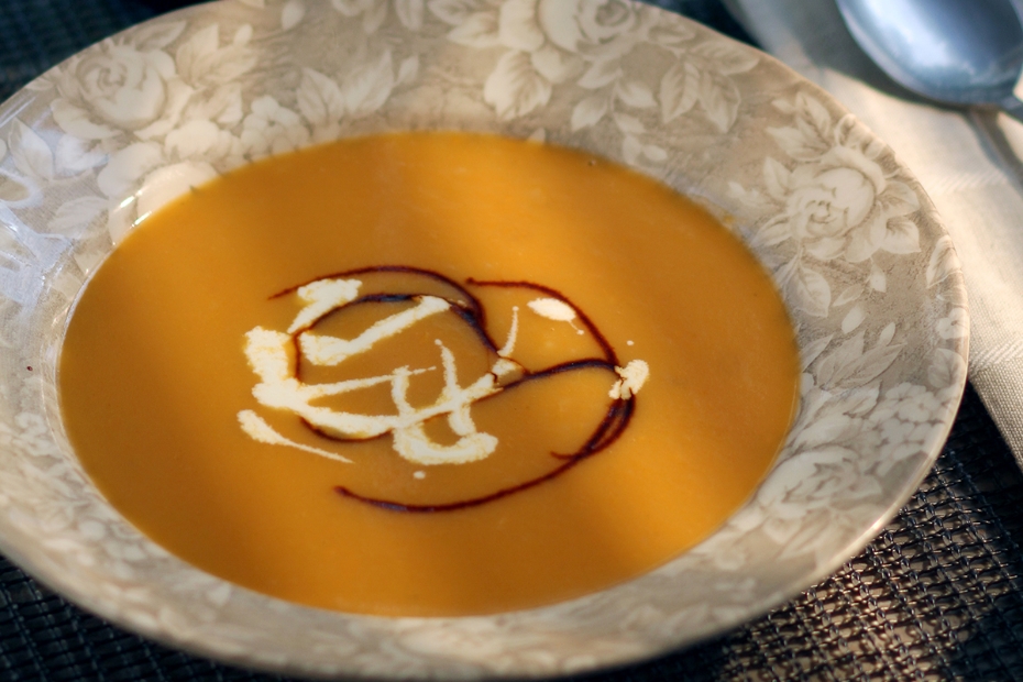 Greek recipe for Pumpkin-Roasted Sweet Potato, Pumpkin, Carrot Soup