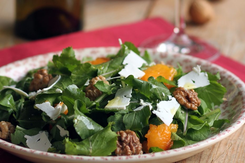 Arugula, persimmons, feta and walnuts, a quartet made in heaven