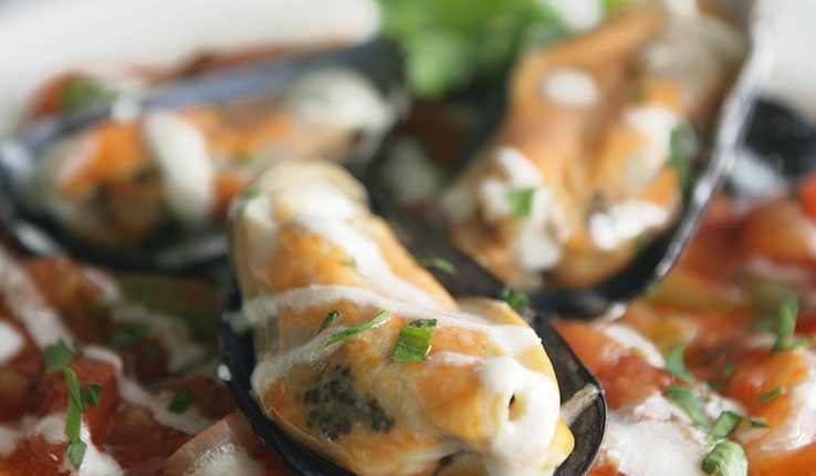 Mussels Saganaki Photo: Vassilis Stenos