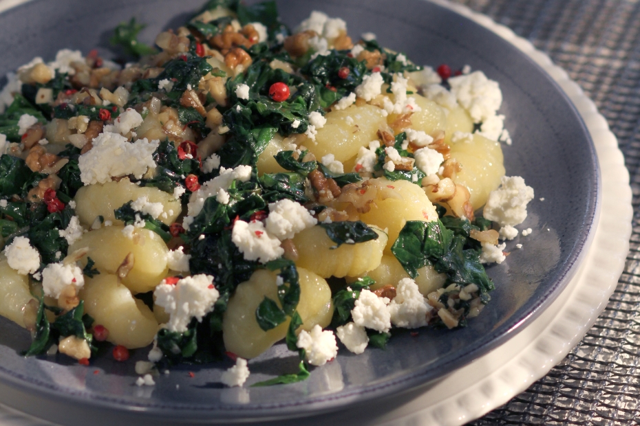 Spinach, Feta & Walnuts Tossed with Fresh Gnocchi