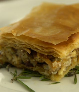 Flaky Chicken Phyllo Pie