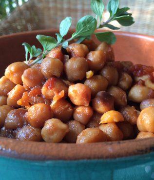 Clay-Baked Chick Peas