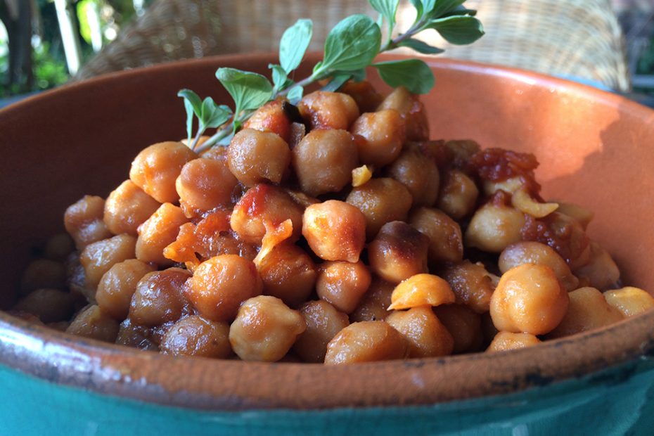 Clay-Baked Chick Peas