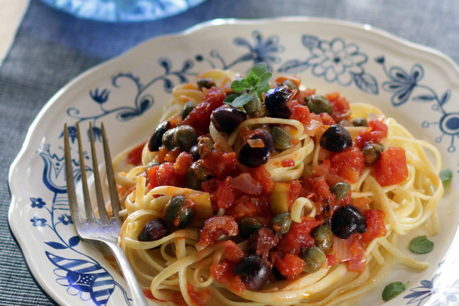 Greek olive oil, olive oil and olives | Mediterranean Diet, Healthy ...