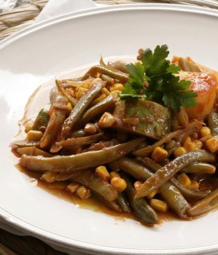 Mageirio - Ikarian Vegetable Stew