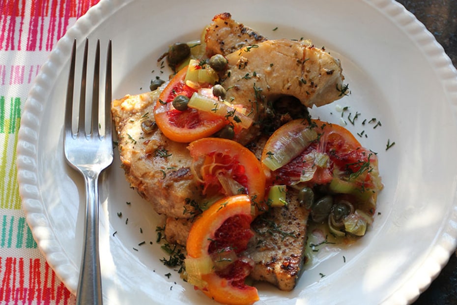 swordfish-steaks-blood-oranges-capers-leeks-ouzo /upload/thumbnail1/2025/2/24/197872/thumb2