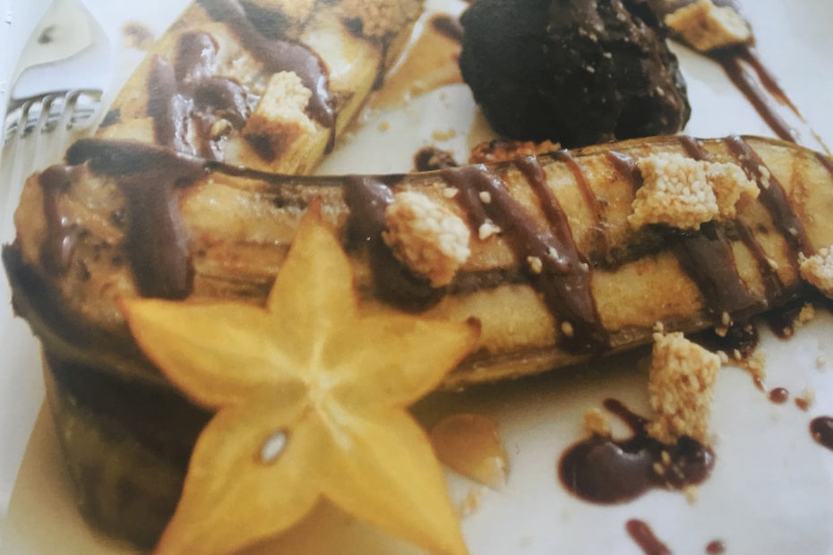 Grilled Banana Split with Pasteli and Hazelnut Spread