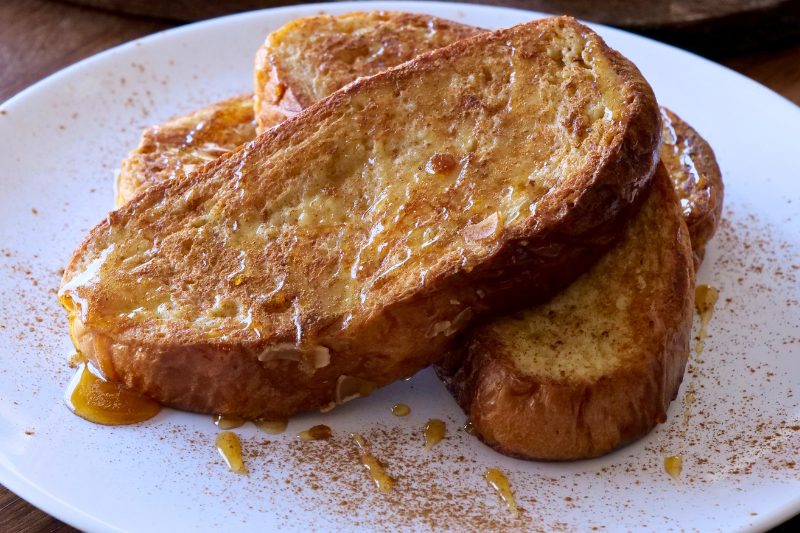 tsoureki French toast