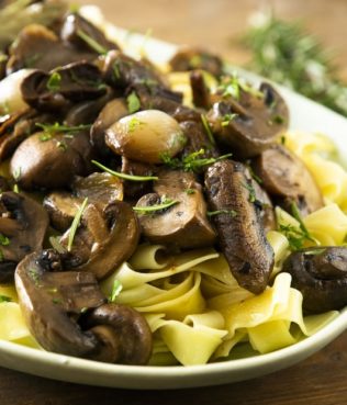 Manitaria Stifado - Mushroom & Onion Stew