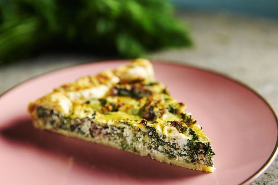 Tarta Spanaki - Spinach & Kalamata Olive Tart | Mediterranean Diet ...