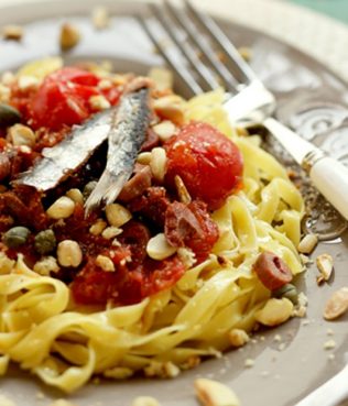 Easy Pasta with Tomatoes, Olives, Capers and Anchovies