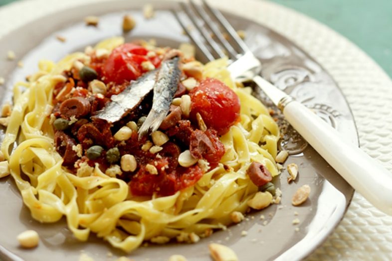 Easy Pasta with Tomatoes, Olives, Capers and Anchovies Recipe