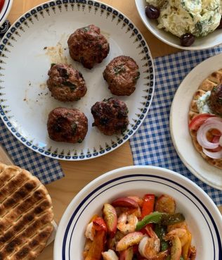 Small Lamb Burgers With Onion Juice Marinade