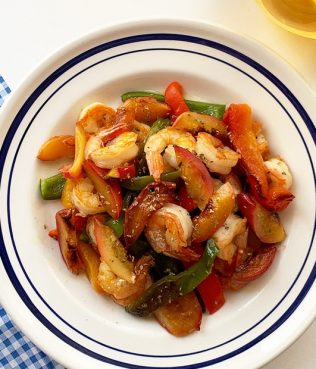 Grilled Shrimp, Pepper and Peach Salad