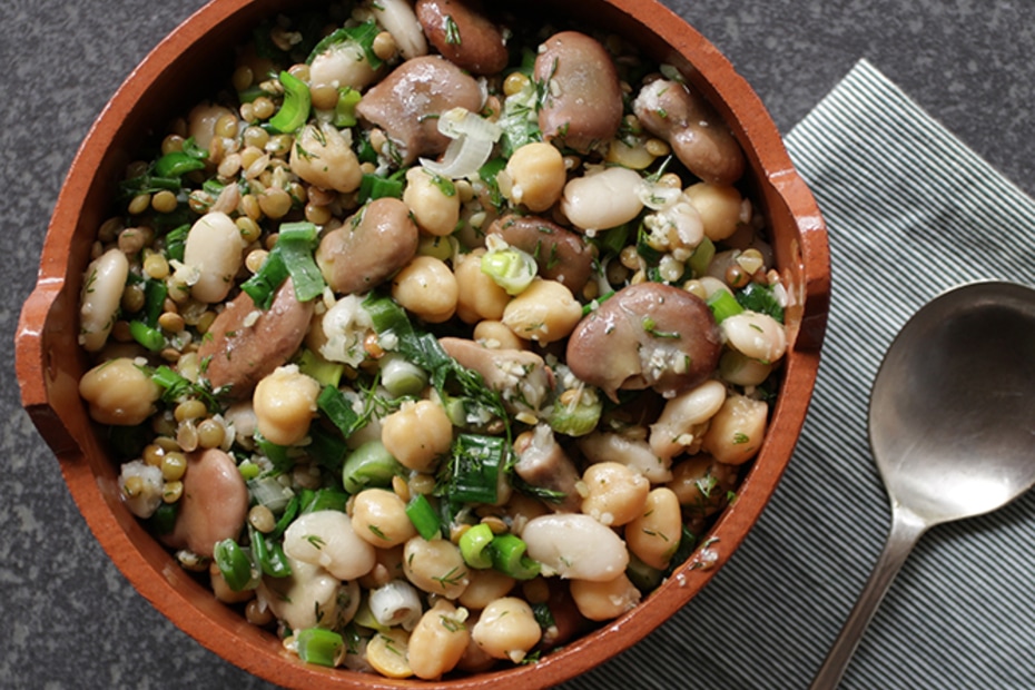 Sympetherio, a traditional Greek bean recipe