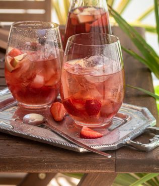 SOCRATES SANGRIA WITH ROSE WINE