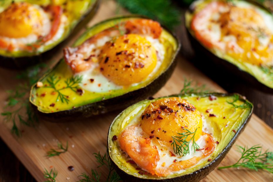 SMOKED SALMON AND EGGS BAKED IN AVOCADO