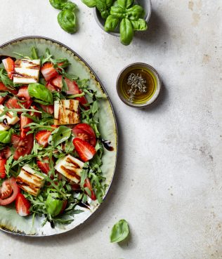 Arugula-Strawberry Salad with Grilled Halloumi