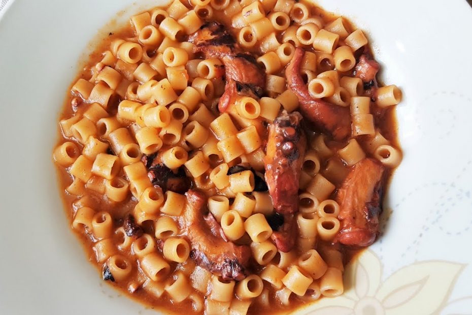 Octopus with short pasta