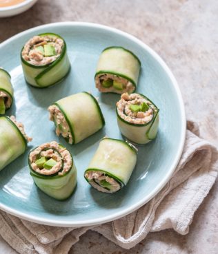 Cucumber Rolls With Tuna And Yogurt Curry Dressing