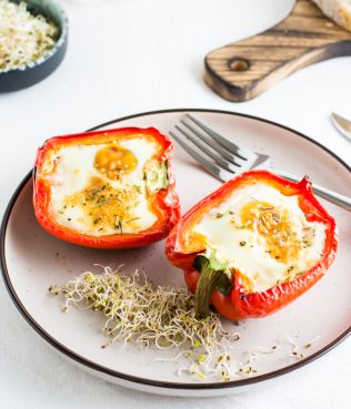 Sunnyside Up Eggs Baked in Peppers