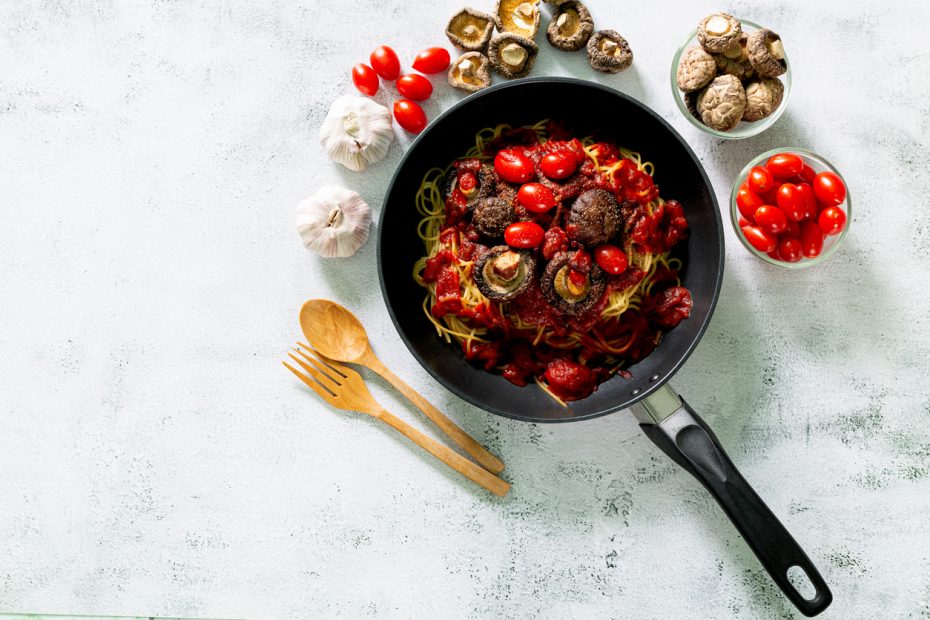 Pasta With Tomatoes & Shiitakes