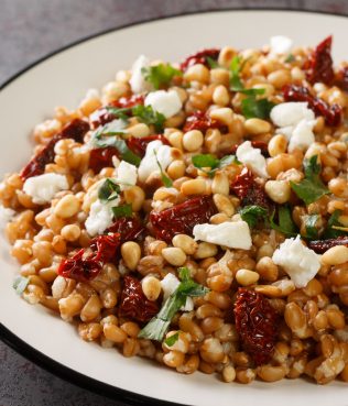 FARRO SALAD WITH SUNDRIED TOMATOES, FETA AND HERBS