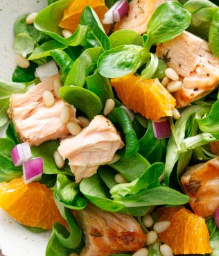 MACHE SALAD WITH SALMON AND ORANGES