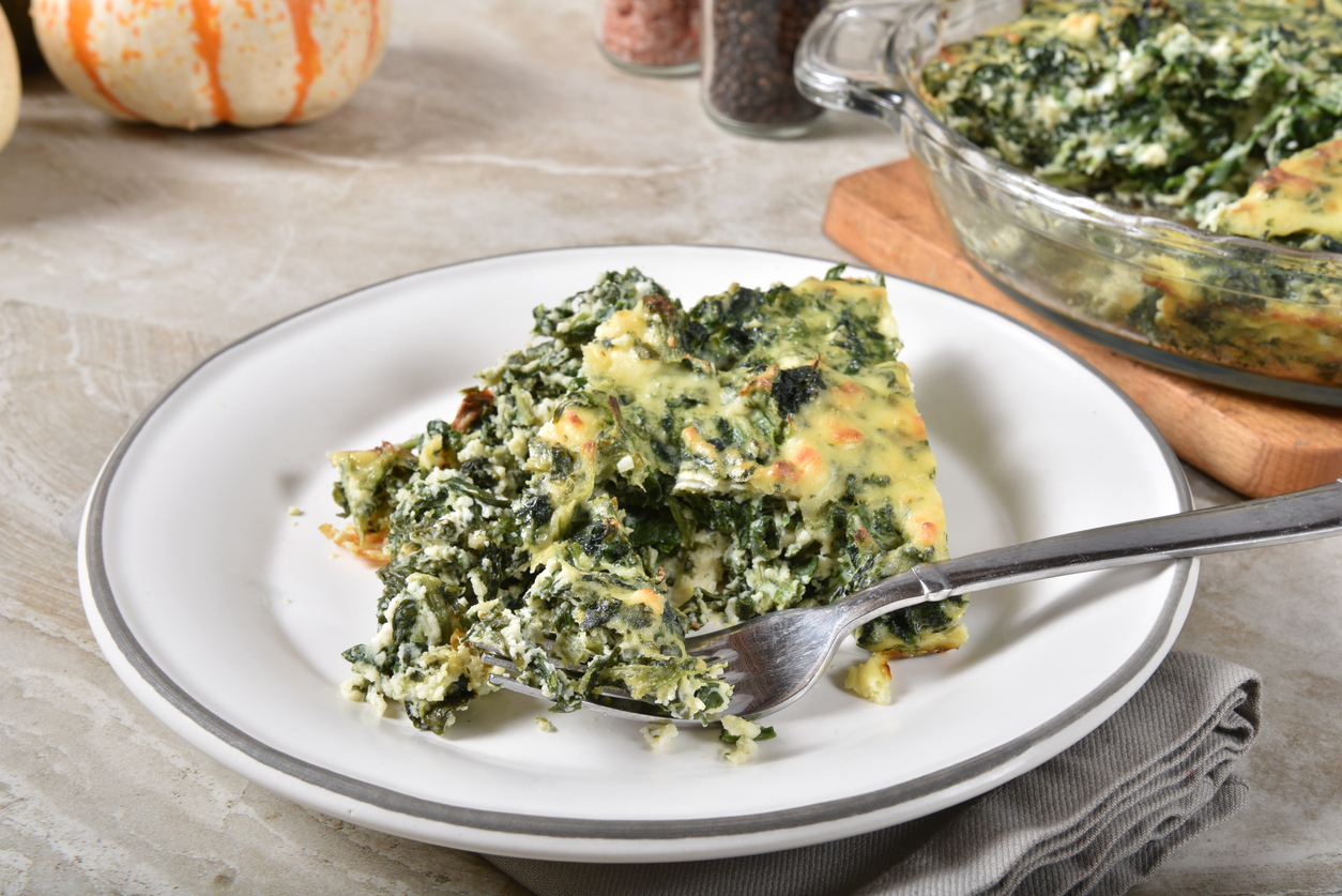 Crustless quiche with spinach and graviera