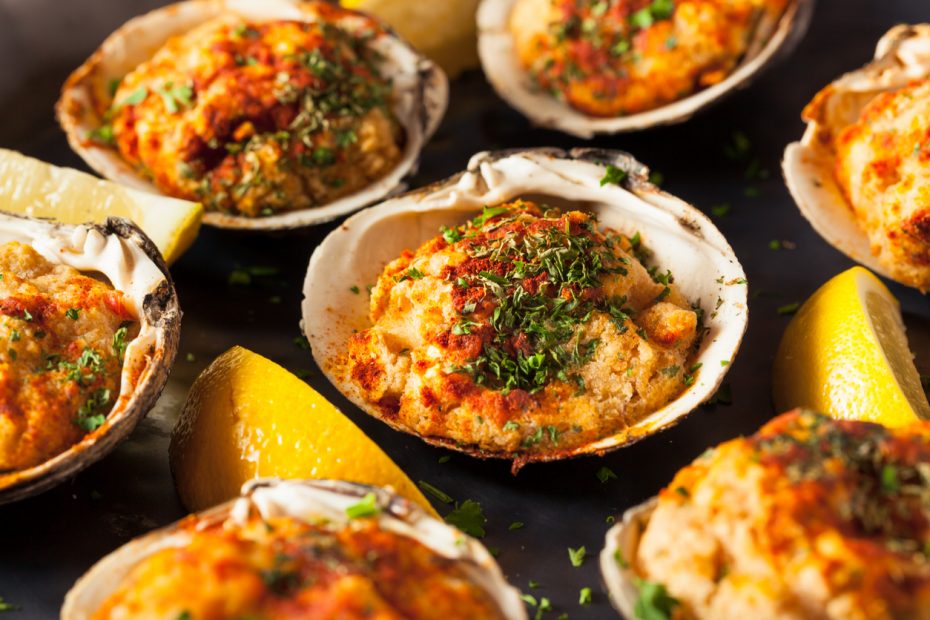 Baked clams with lemon