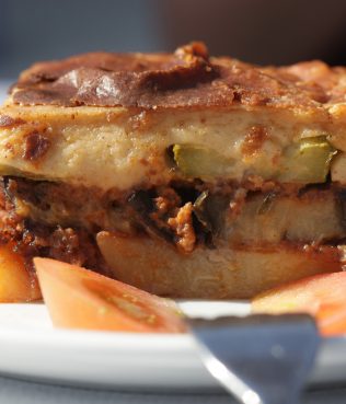 MOUSSAKA (BAKED EGGPLANT WITH GROUND MEAT AND BECHAMEL)