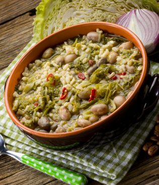 SAVOY CABBAGE BEAN SOUP