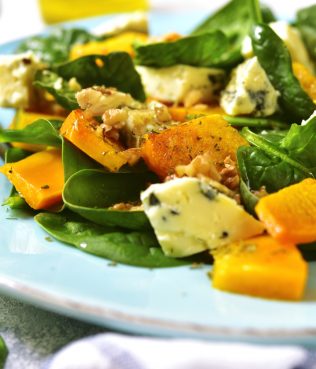 ROASTED PUMPKIN SALAD WITH SPINACH, BLUE CHEESE AND NUTS