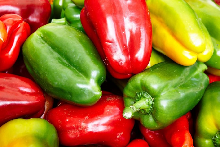 Peppers in Greek Cooking: 5 Ways to Enjoy a Late Summer Crop! 