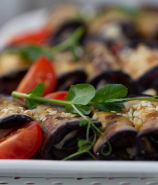 BAKED EGGPLANT ROLLS WITH A WALNUT AND HERBS FILLING (VEGAN)