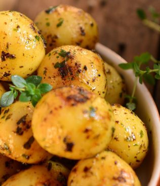 Smashed Cypriot Potatoes with Coriander and Red Wine - Patates Antinaktes