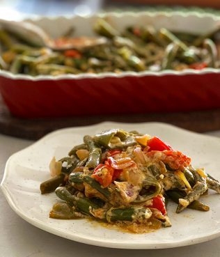 Baked Green Beans with Creamy Feta