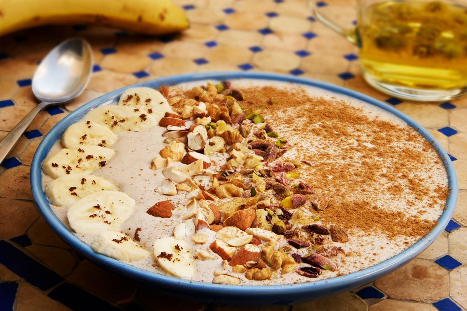 baklava-smoothie-bowl