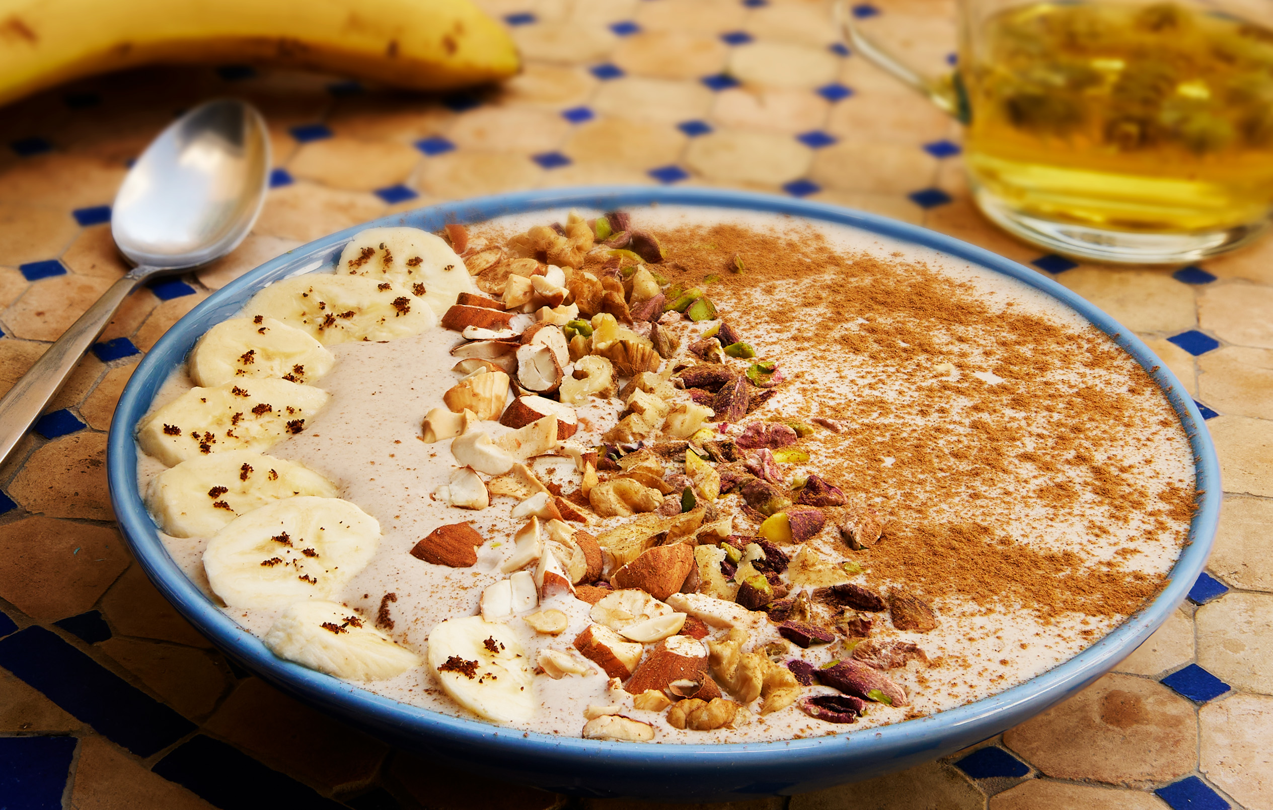 baklava-smoothie-bowl