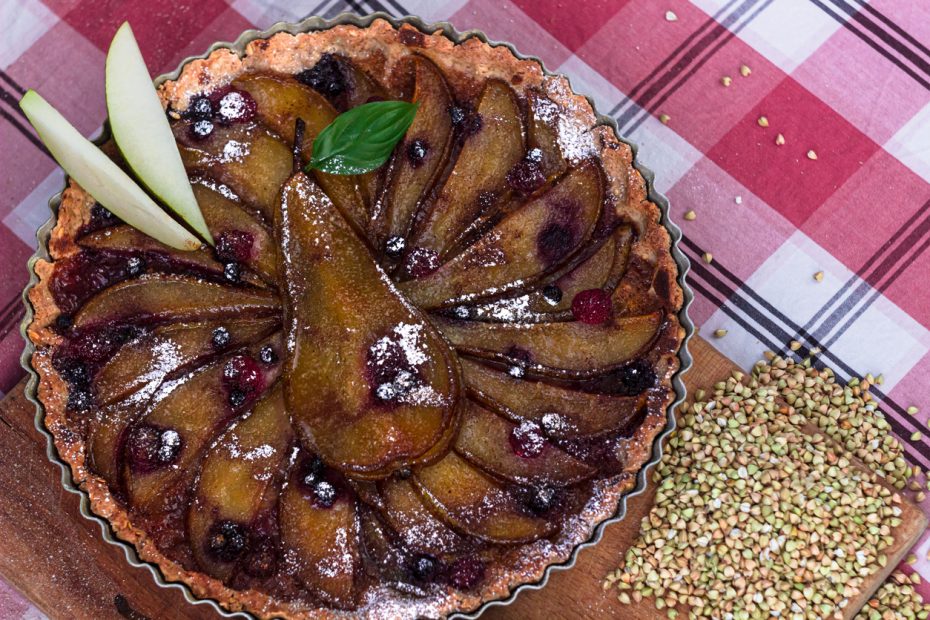 Honey pear tart