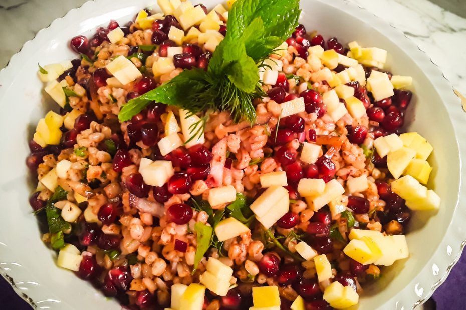 Wheatberry salad with pomegranate and apple