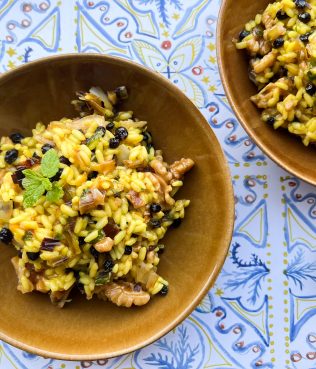 Leek-Walnut Rice with Saffron and Currants