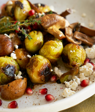 Pan-Shaken Brussels Sprouts with Mushrooms
