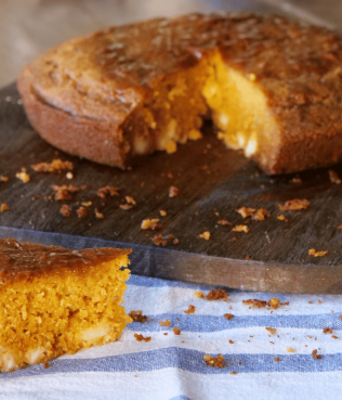Sweet & Spicy Halloumi Cornbread (Gluten-Free) Sweet & Spicy Halloumi Cornbread (Gluten-Free)